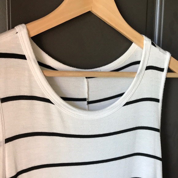 BLACK AND WHITE STRIPED TUNIC/MINI DRESS - Picture 2 of 3